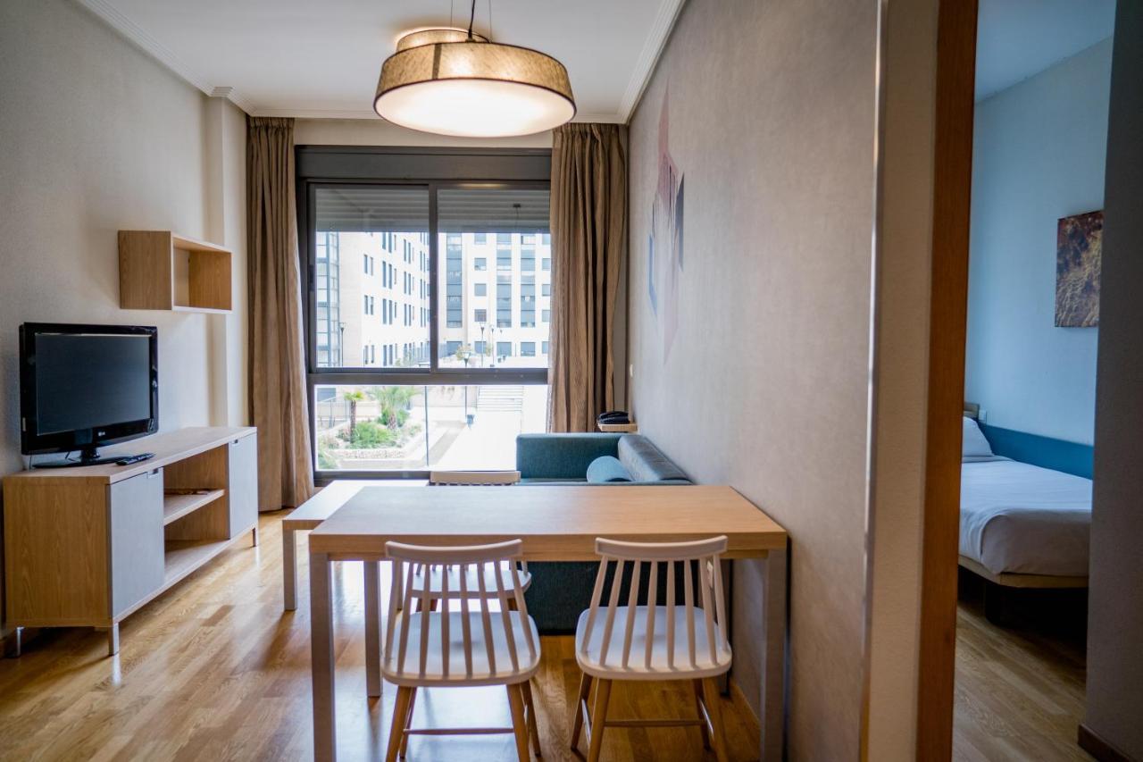 Compostela Suites Madrid Exterior photo