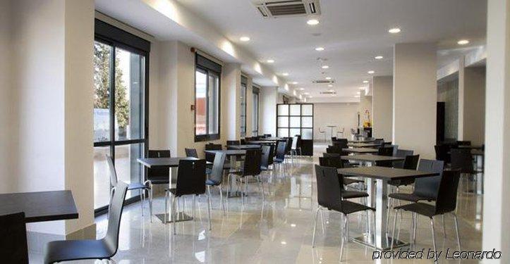 Compostela Suites Madrid Restaurant photo